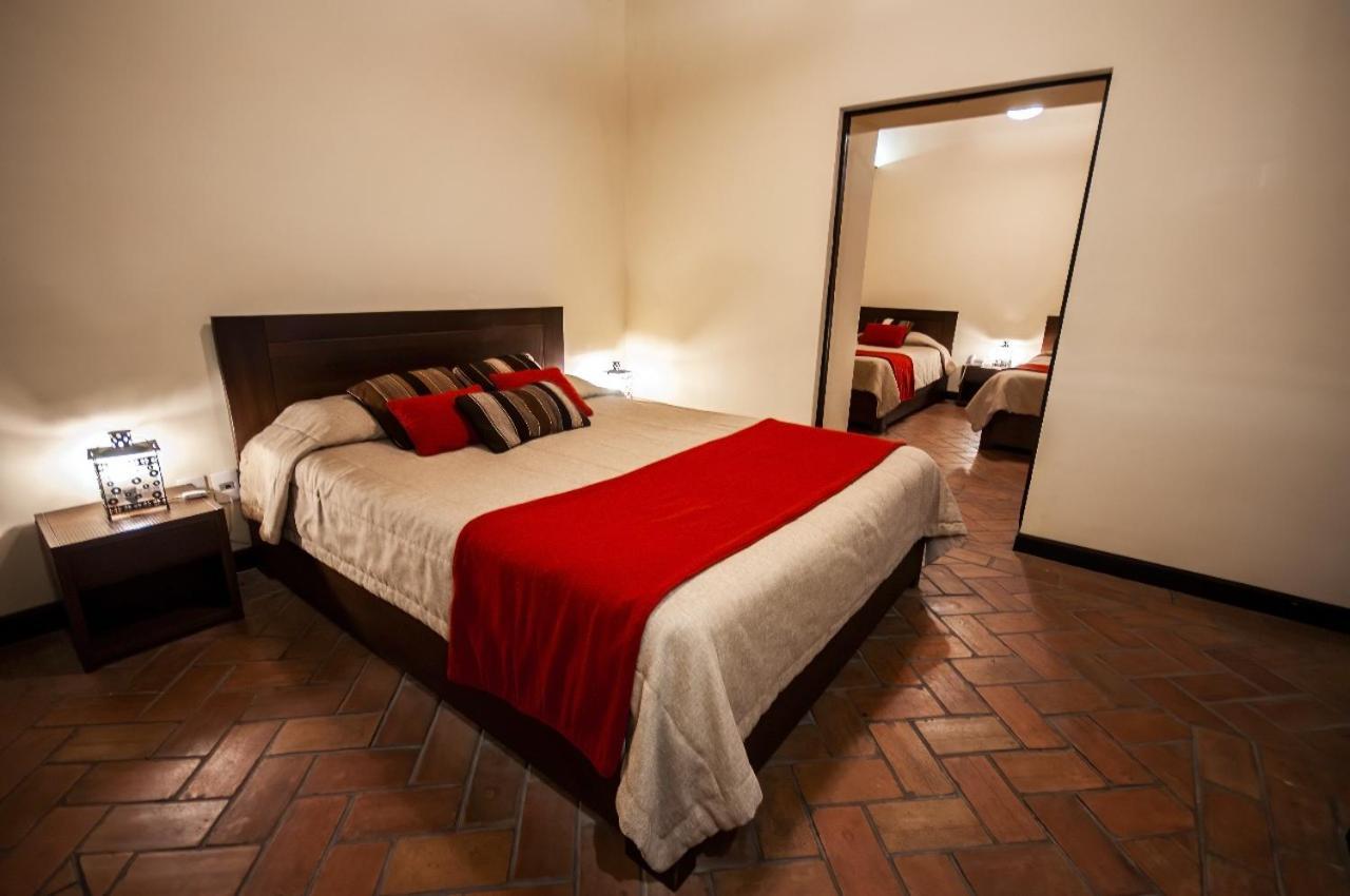 Hotel Naira لاباز المظهر الخارجي الصورة