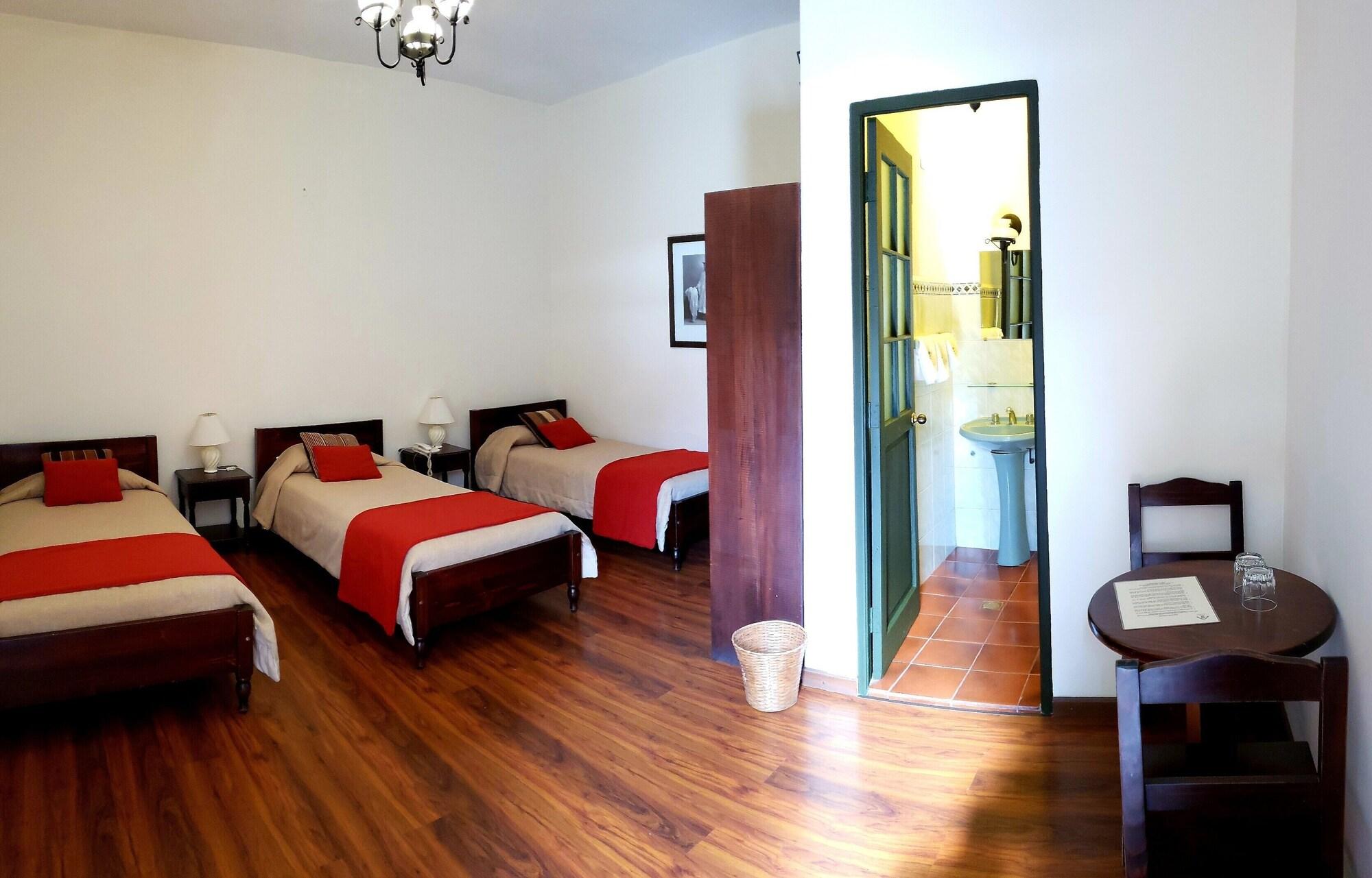Hotel Naira لاباز المظهر الخارجي الصورة