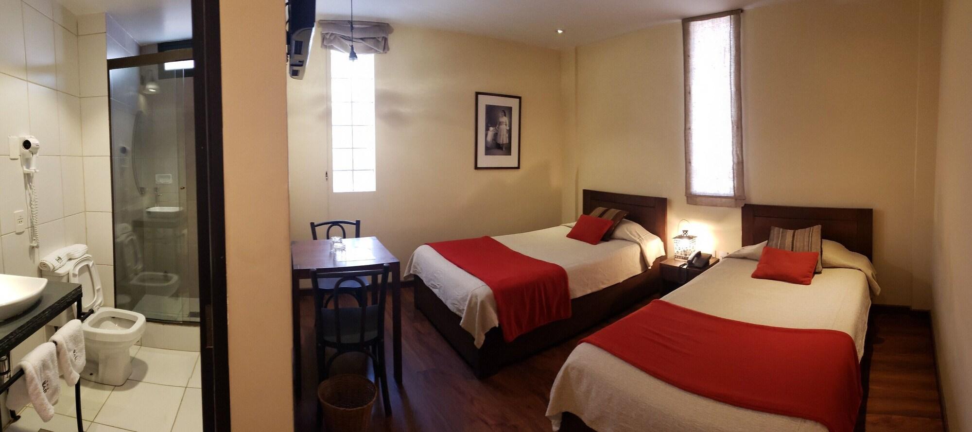 Hotel Naira لاباز المظهر الخارجي الصورة