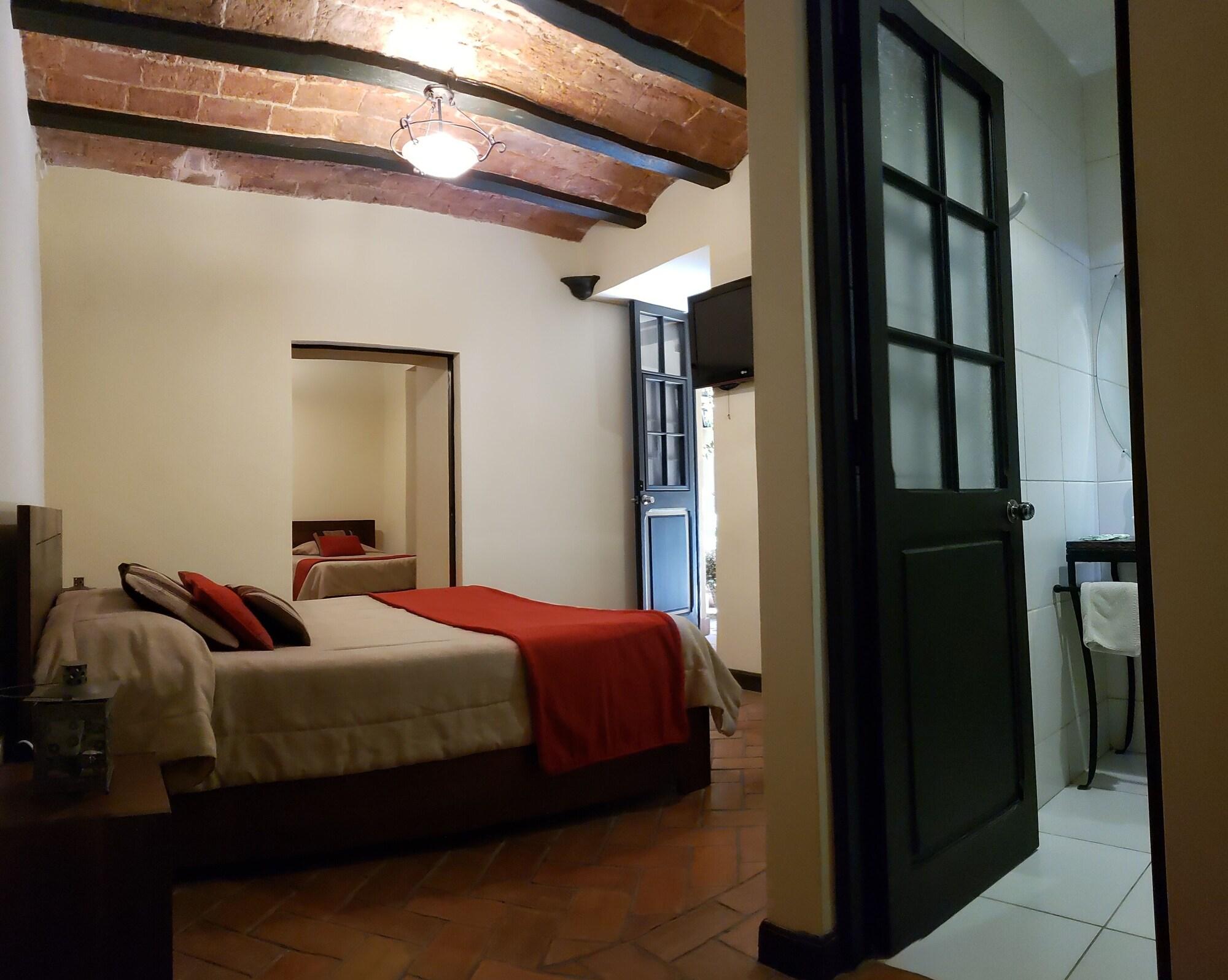 Hotel Naira لاباز المظهر الخارجي الصورة