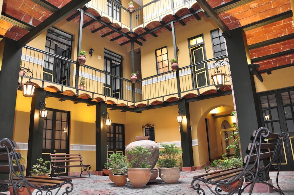 Hotel Naira لاباز المظهر الخارجي الصورة